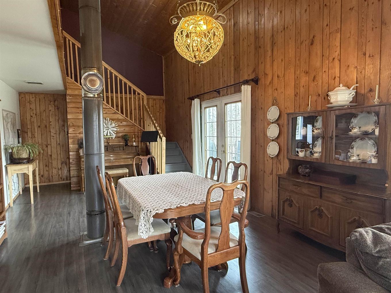 80 Wheal Road E, Thunder Bay, ON - Indoor Photo Showing Dining Room