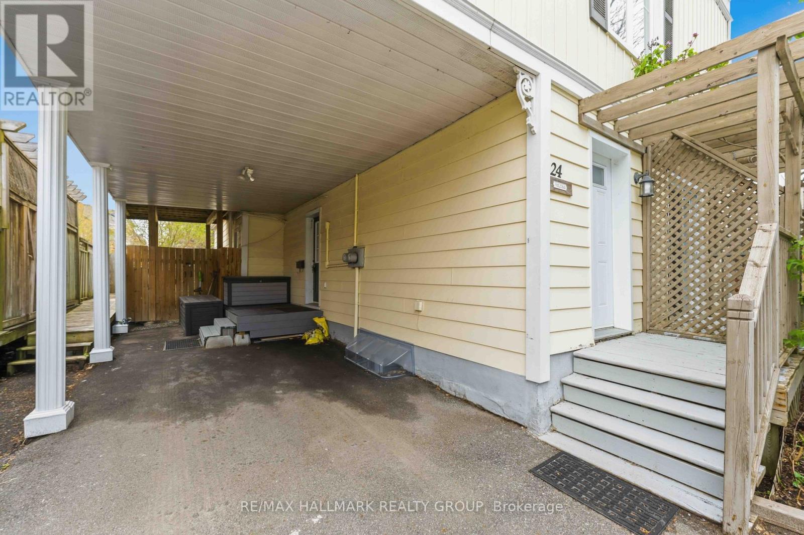 24 Patro Street, Ottawa, ON - Outdoor With Exterior