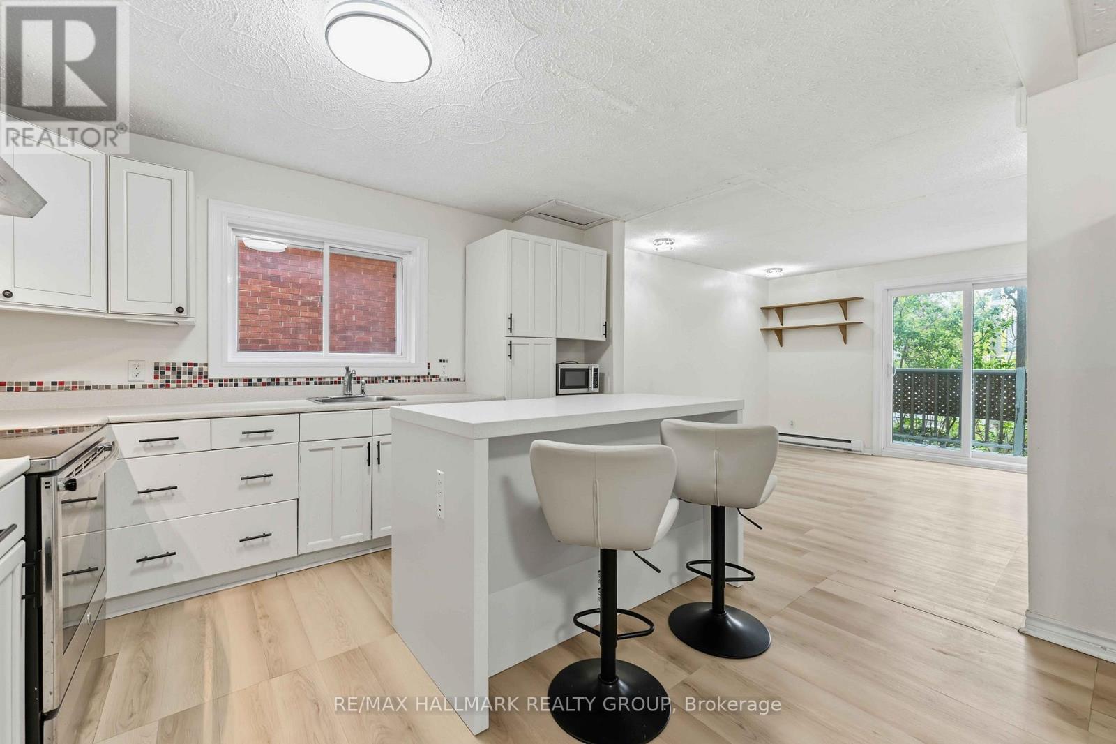 24 Patro Street, Ottawa, ON - Indoor Photo Showing Kitchen With Upgraded Kitchen