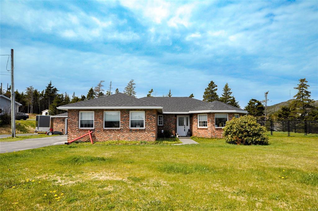 2-4 Burntwoods Place, Placentia, NL