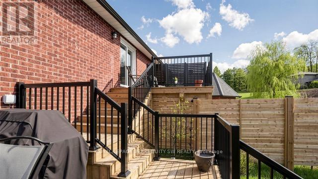 Main - 9 Gilbert Drive, Aurora, ON - Outdoor With Deck Patio Veranda With Exterior