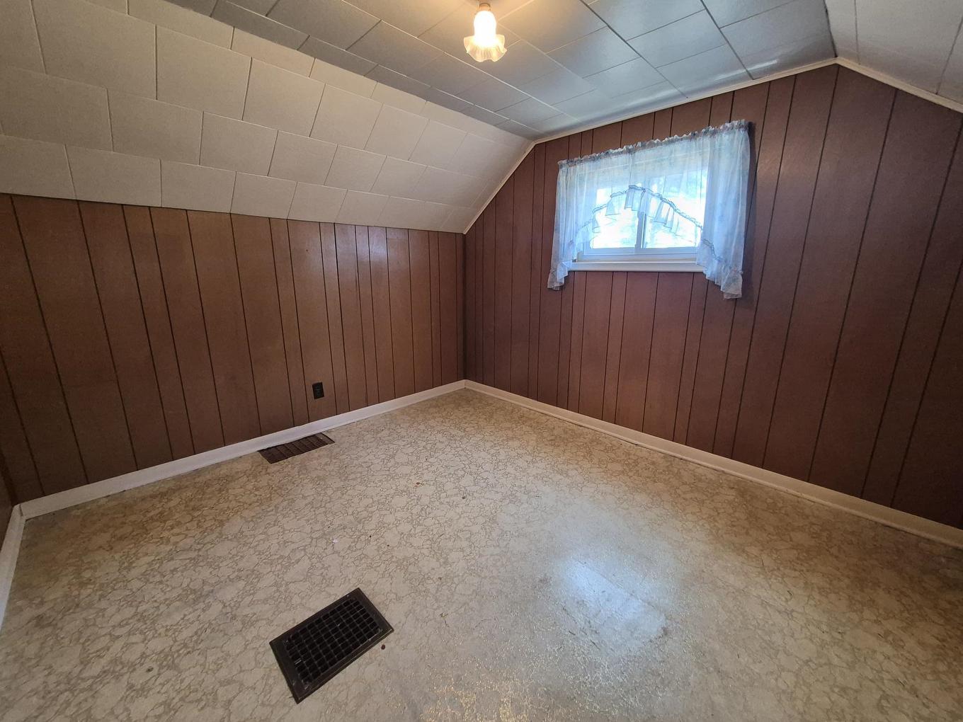 2 Laurier Ave, Terrace Bay, ON - Indoor Photo Showing Other Room