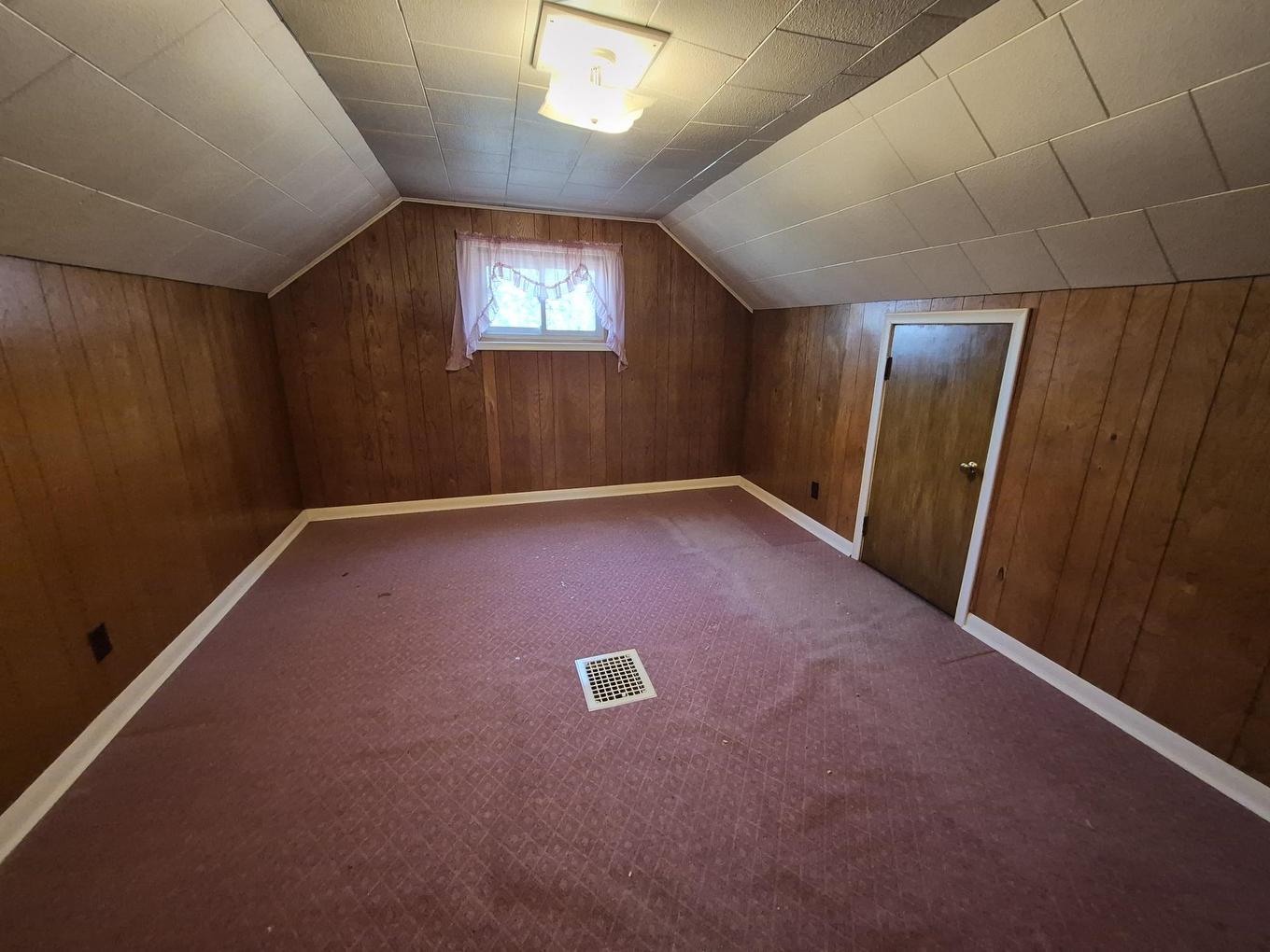2 Laurier Ave, Terrace Bay, ON - Indoor Photo Showing Other Room