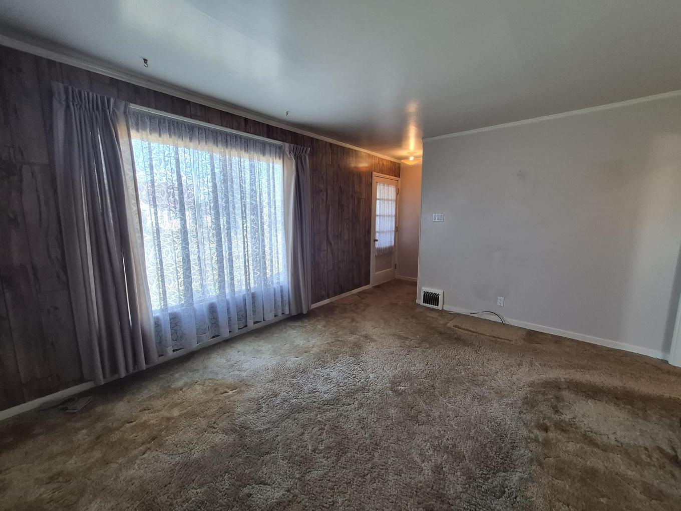 2 Laurier Ave, Terrace Bay, ON - Indoor Photo Showing Other Room