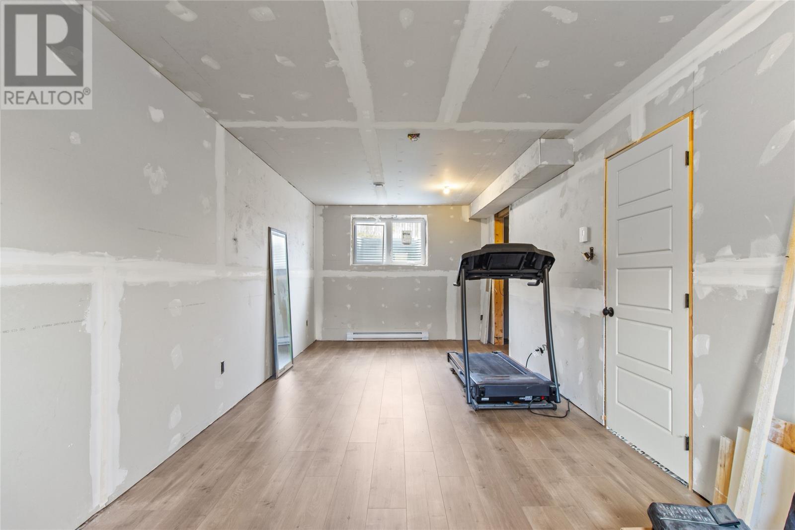 20 Phoenix Drive, Paradise, NL - Indoor Photo Showing Gym Room