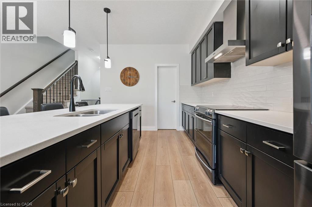 873 Robert Ferrie Drive, Kitchener, ON - Indoor Photo Showing Kitchen With Double Sink With Upgraded Kitchen