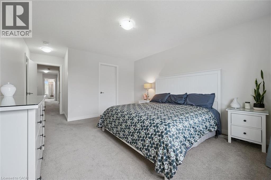 873 Robert Ferrie Drive, Kitchener, ON - Indoor Photo Showing Bedroom