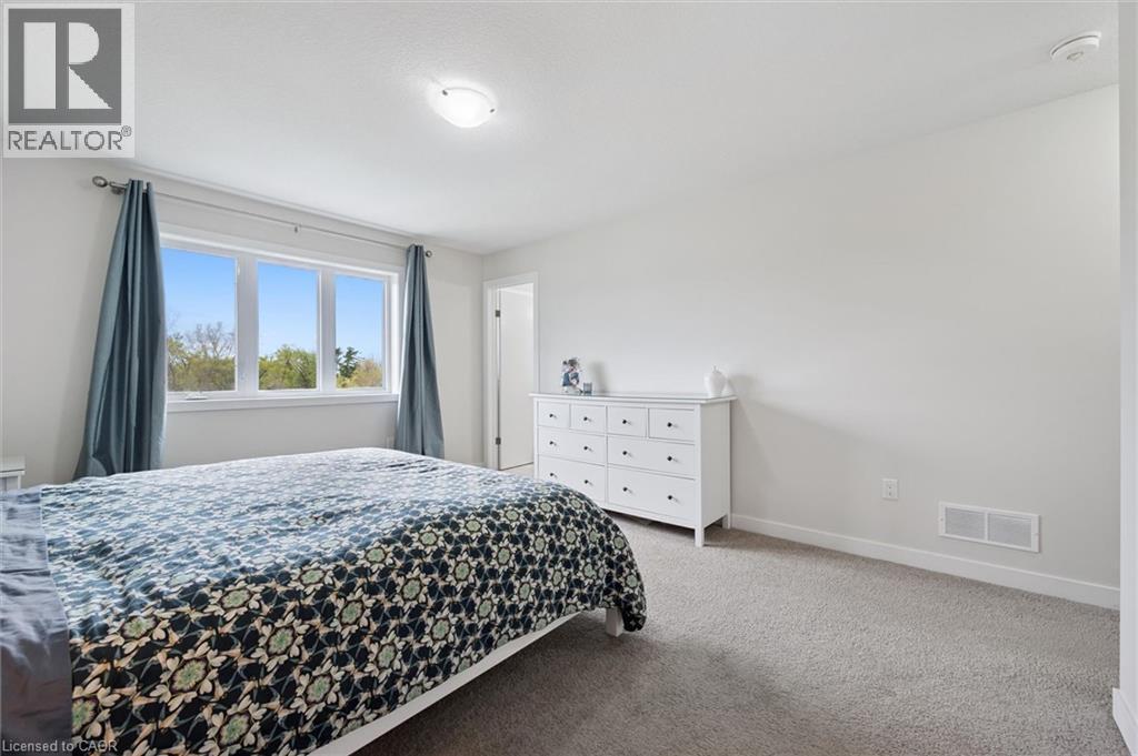 873 Robert Ferrie Drive, Kitchener, ON - Indoor Photo Showing Bedroom
