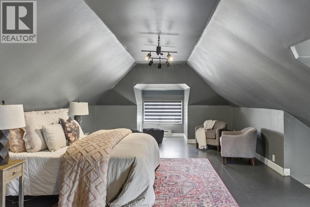 557 Moy Ave, Windsor, ON - Indoor Photo Showing Other Room