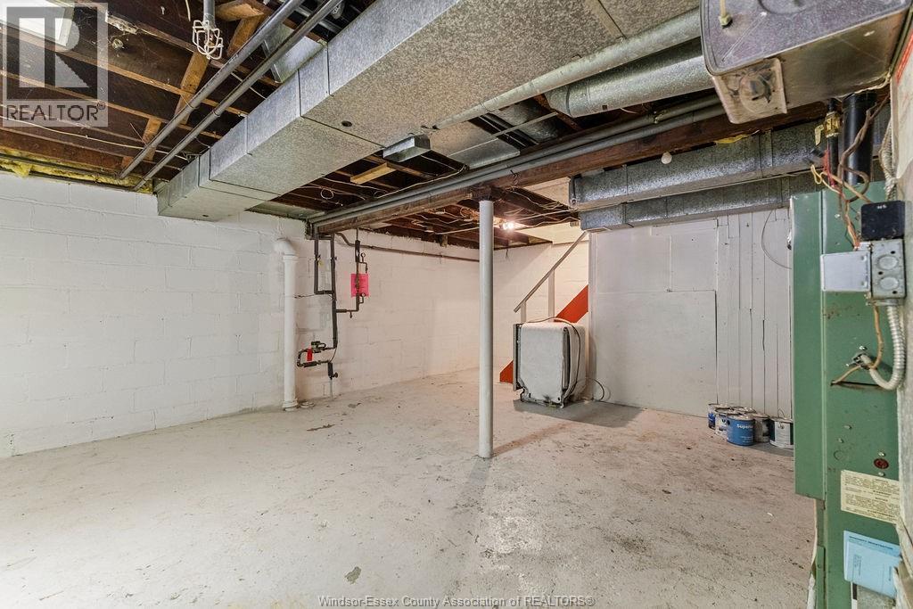 557 Moy Ave, Windsor, ON - Indoor Photo Showing Basement