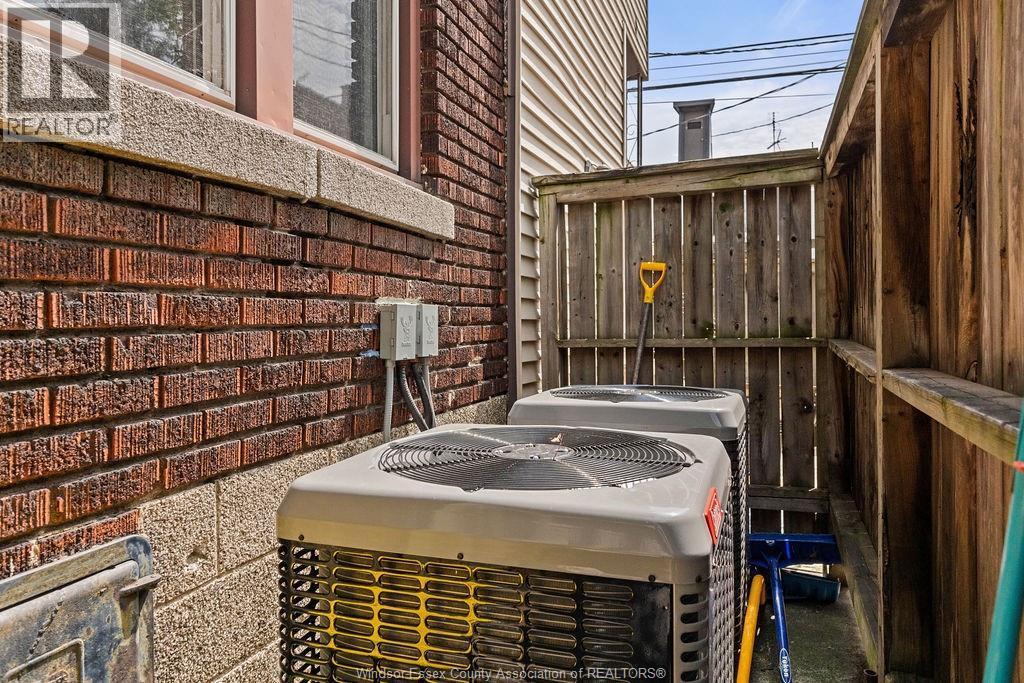 557 Moy Ave, Windsor, ON - Photo Showing Other Room