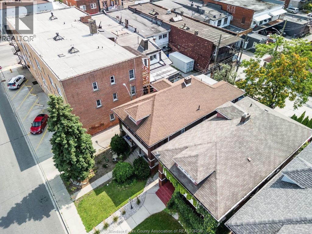 557 Moy Ave, Windsor, ON - Outdoor