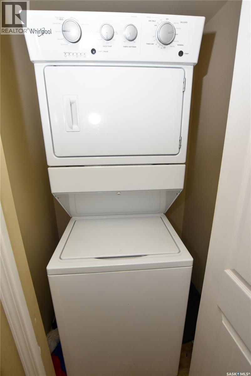 106 Geary Crescent, Saskatoon, SK - Indoor Photo Showing Laundry Room