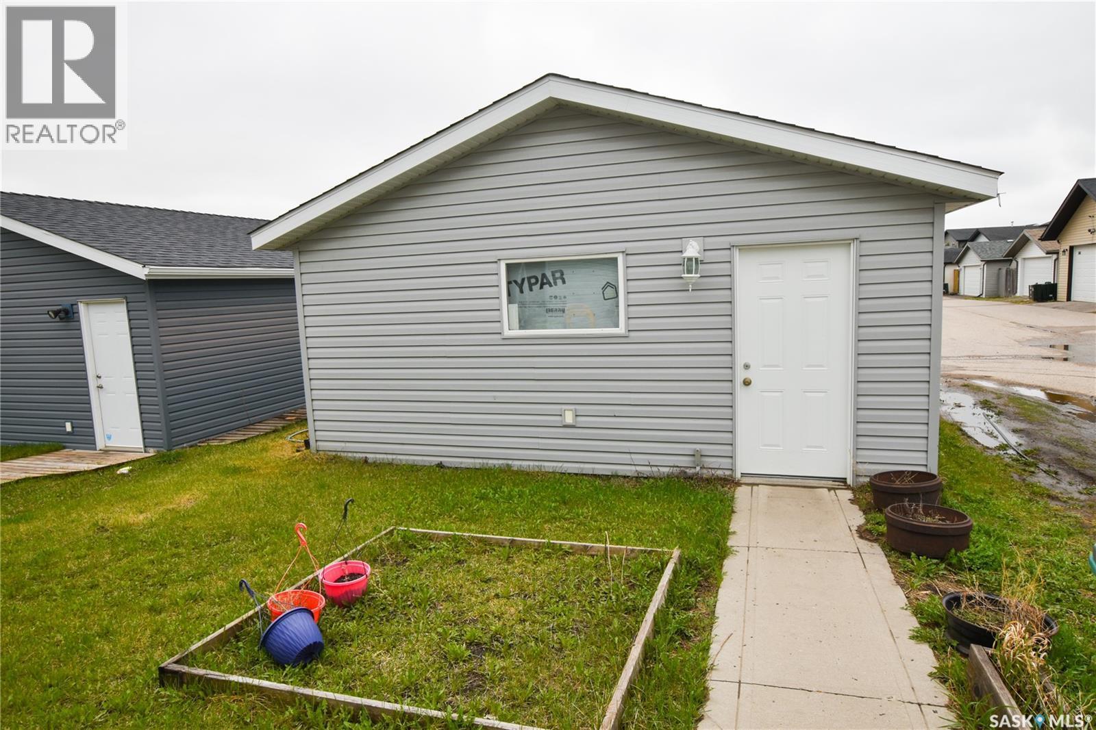 106 Geary Crescent, Saskatoon, SK - Outdoor With Exterior
