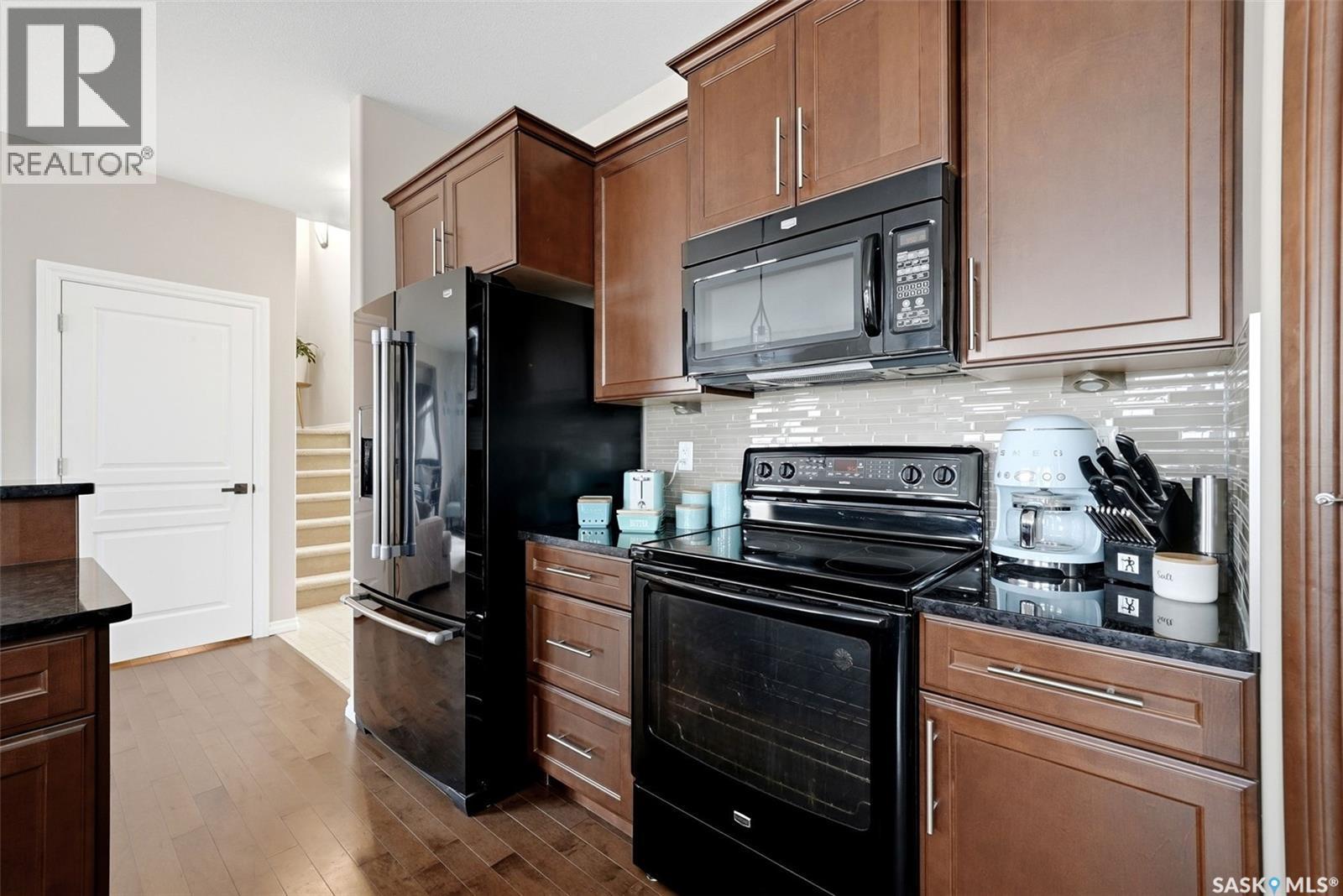 6902 Maple Vista Drive, Regina, SK - Indoor Photo Showing Kitchen