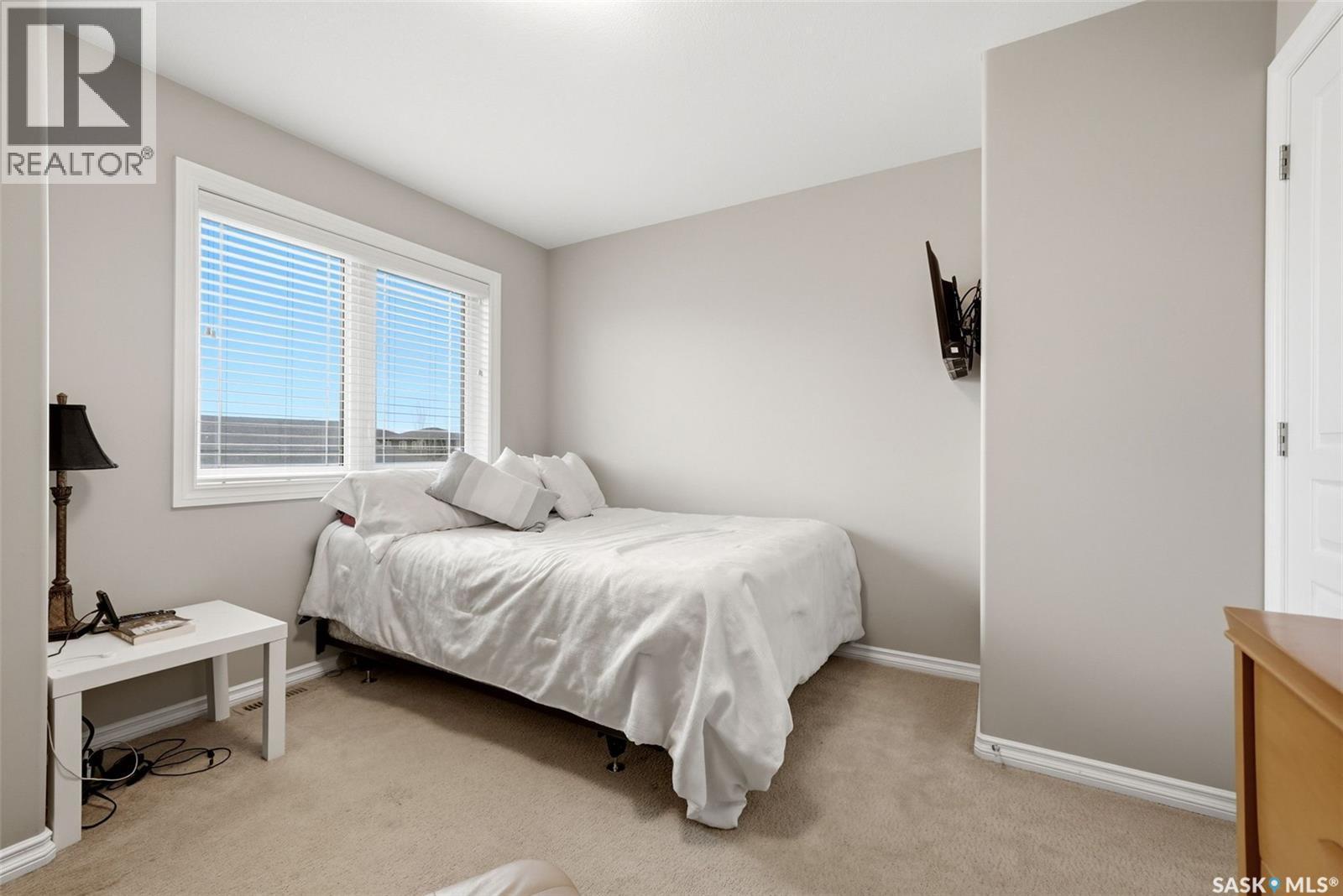 6902 Maple Vista Drive, Regina, SK - Indoor Photo Showing Bedroom