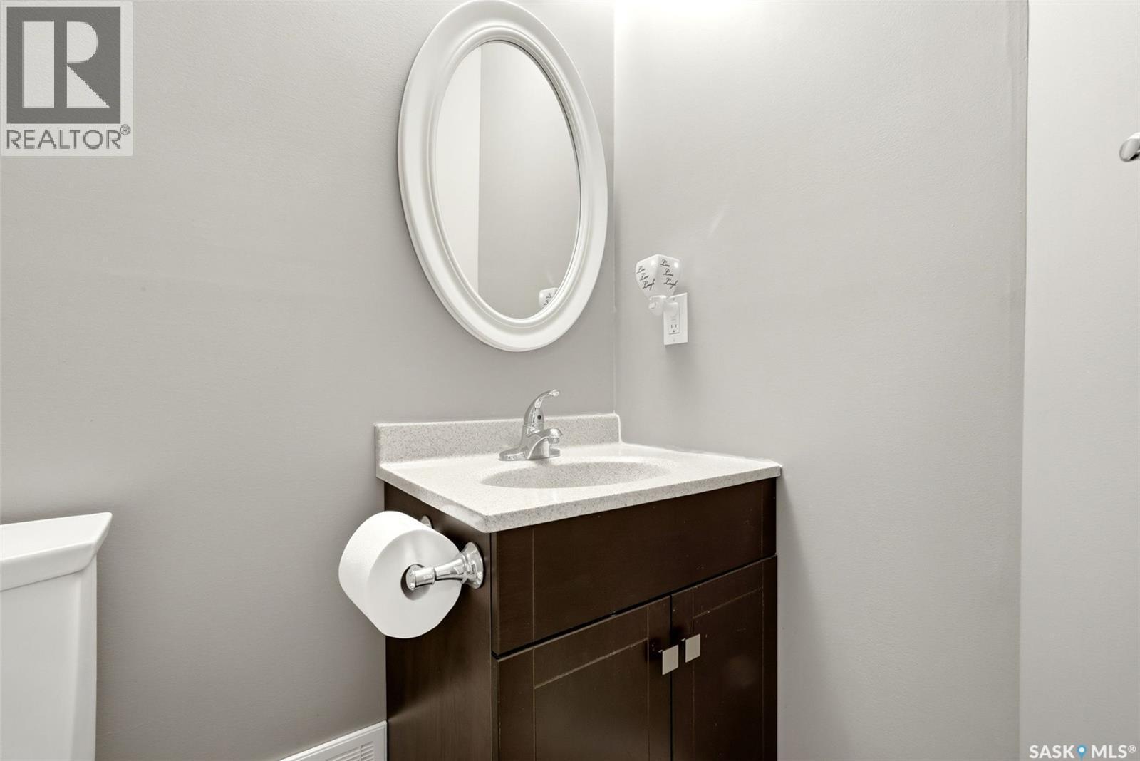 6902 Maple Vista Drive, Regina, SK - Indoor Photo Showing Bathroom