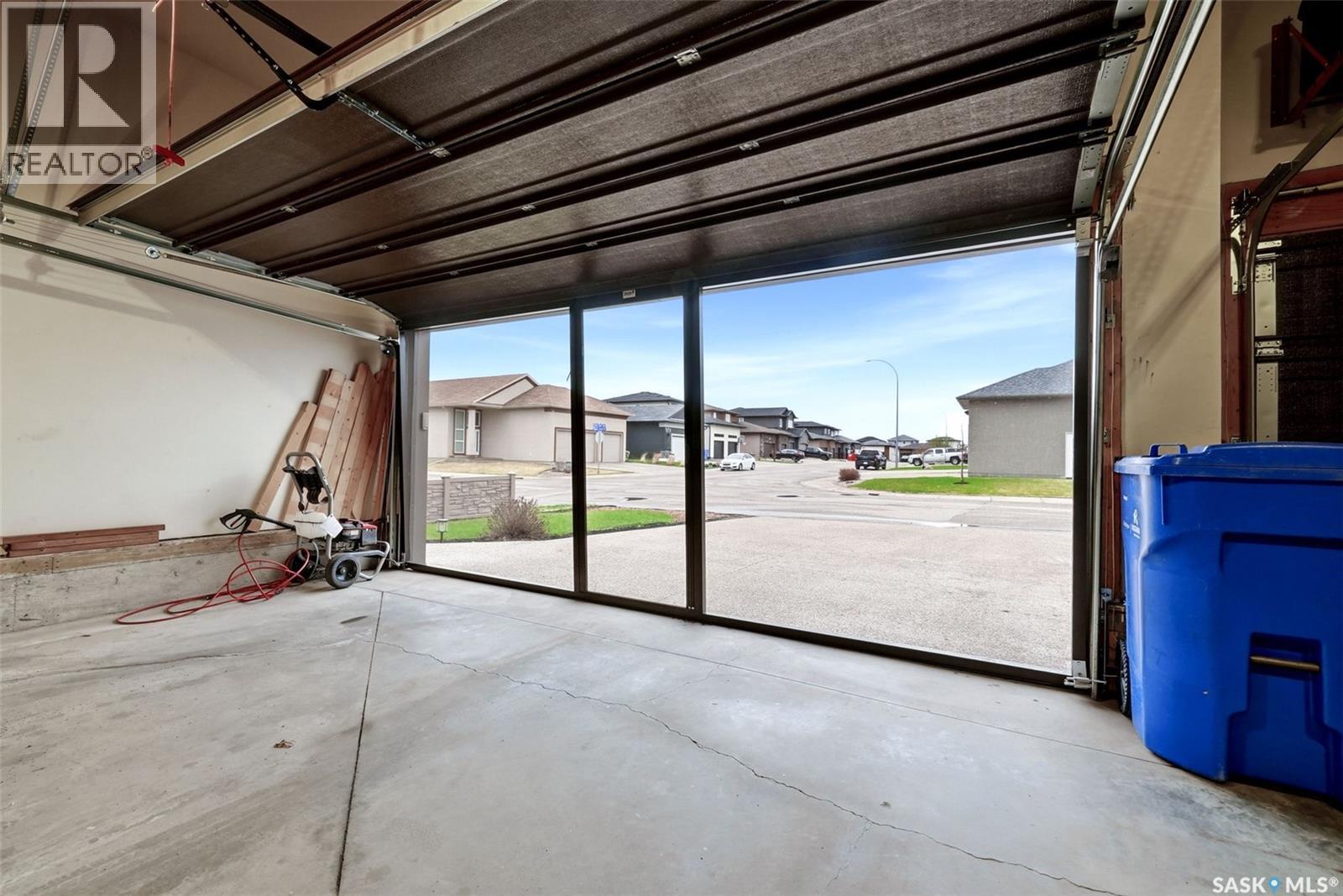 6902 Maple Vista Drive, Regina, SK -