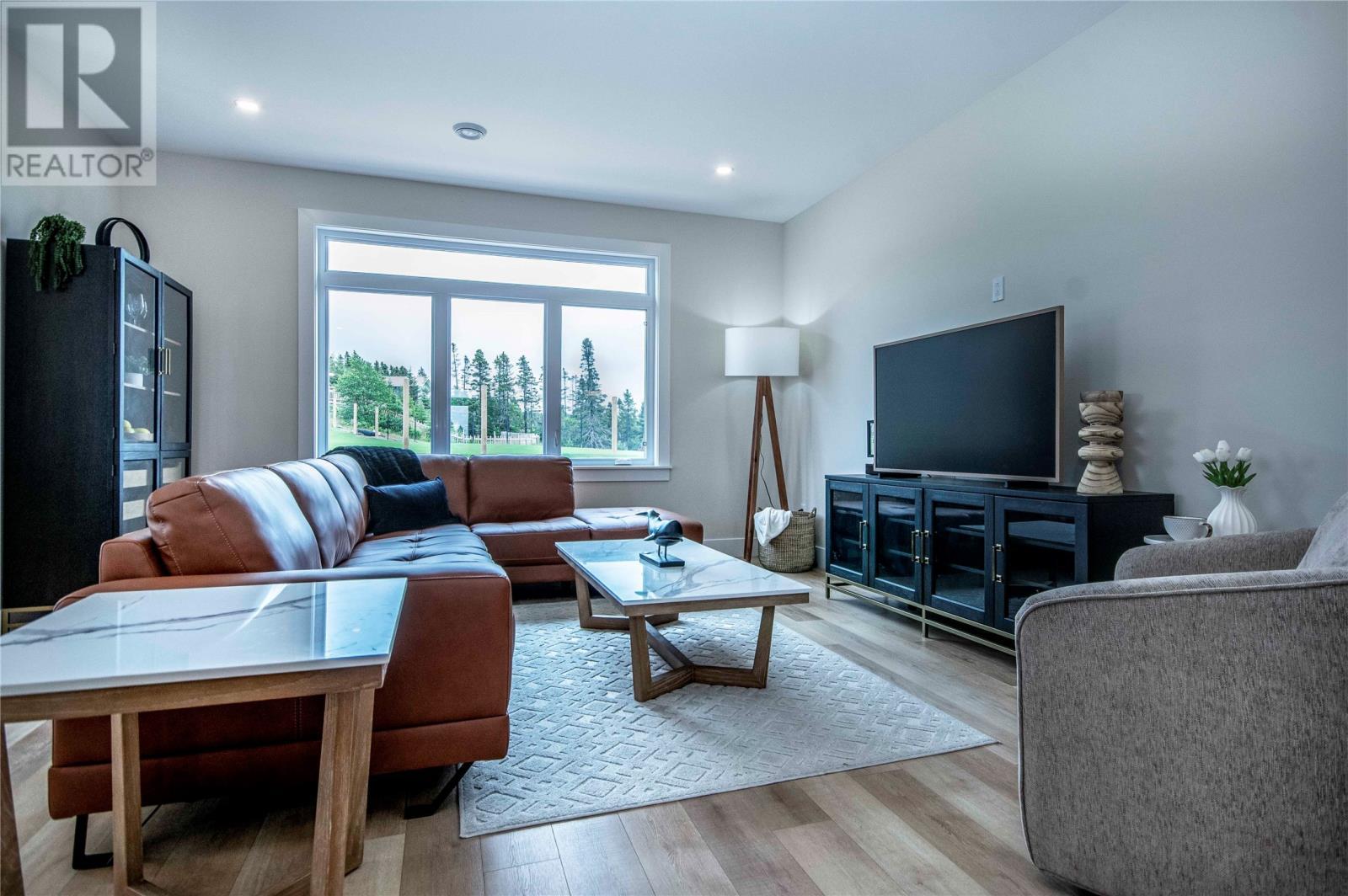 13 Reddley Place, Conception Bay South, NL - Indoor Photo Showing Living Room