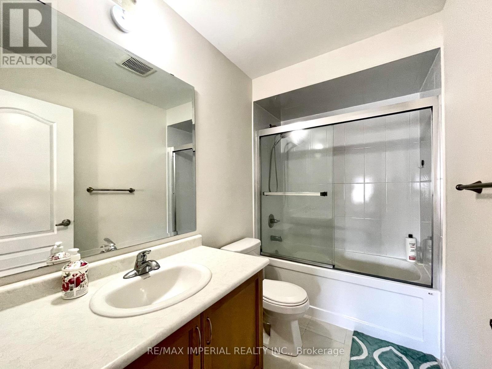 3 Collier Crescent, Markham, ON - Indoor Photo Showing Bathroom