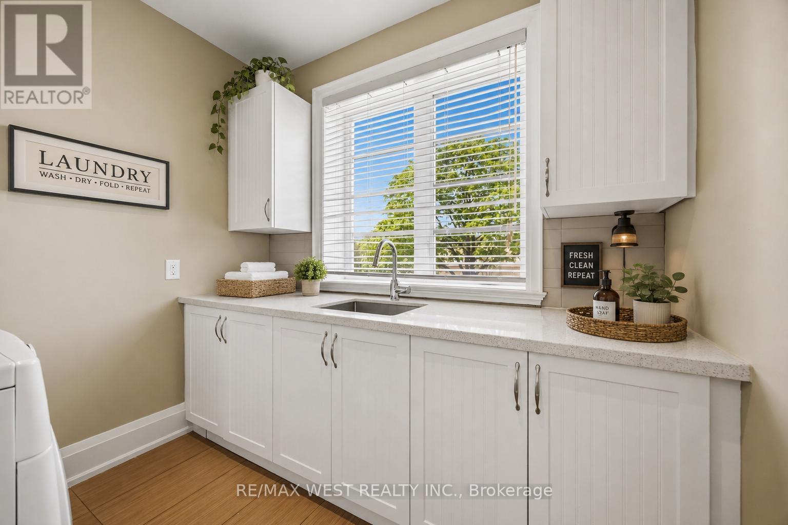 Launder - 35 Conifer Drive, Toronto, ON - Indoor Photo Showing Other Room
