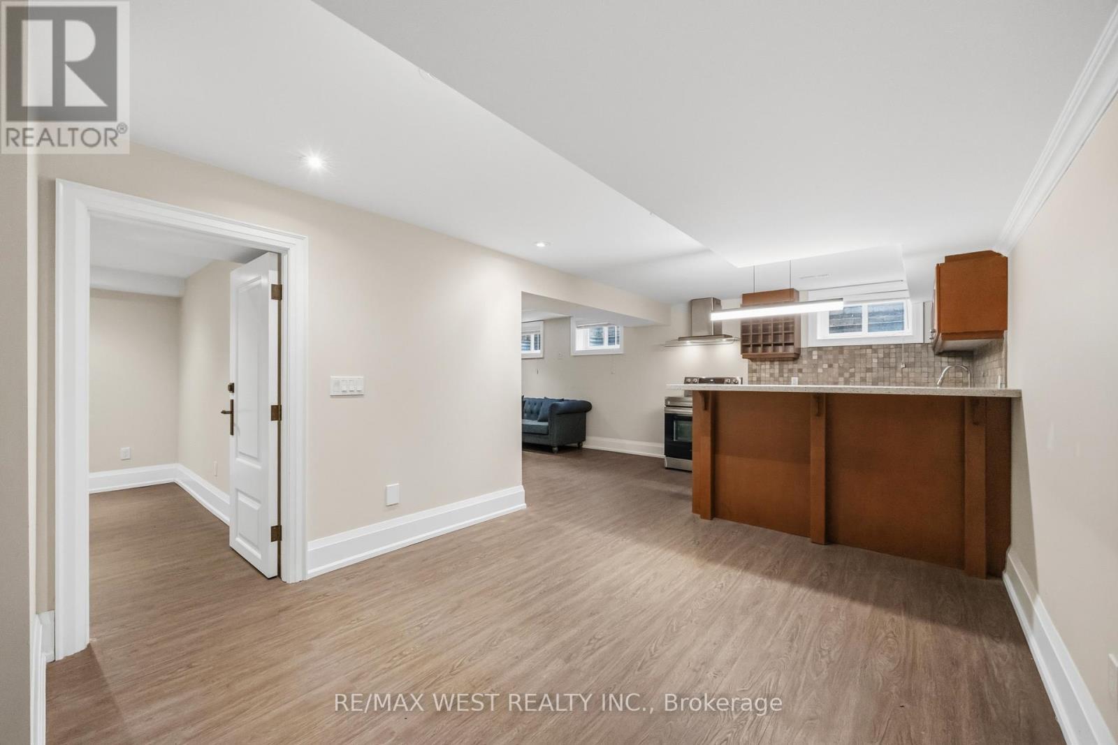 35 Conifer Drive, Toronto, ON - Indoor Photo Showing Other Room