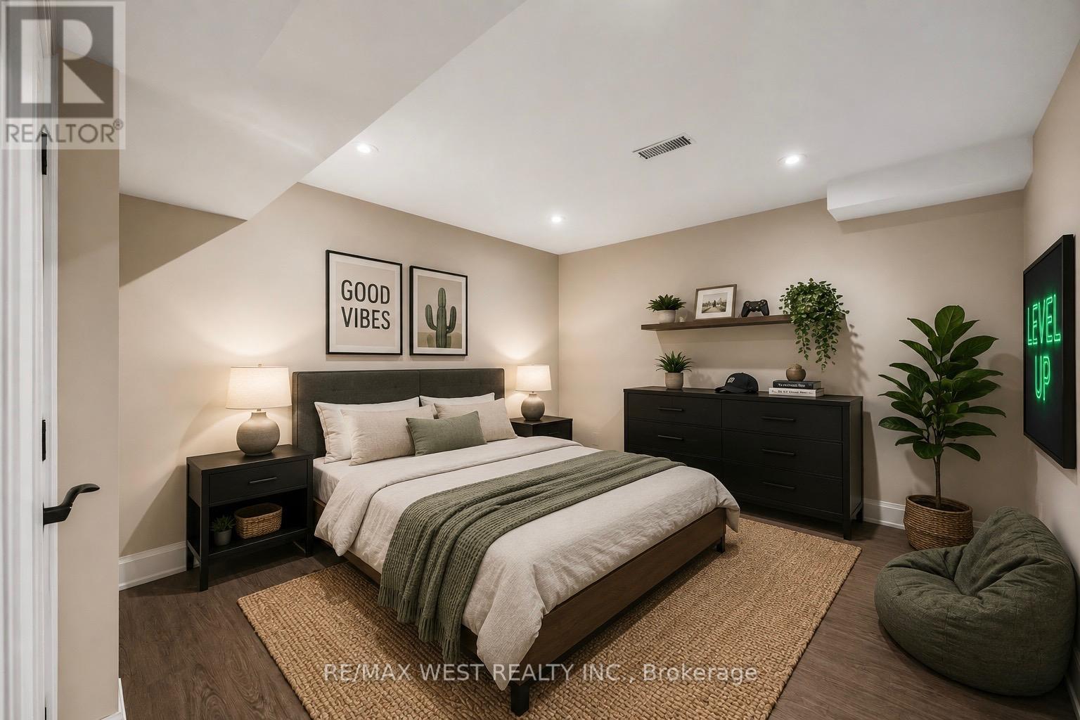 Basement Bedroom - 35 Conifer Drive, Toronto, ON - Indoor Photo Showing Bedroom