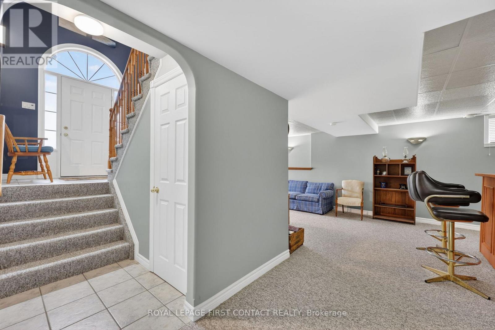23 Mcfadden Drive, Springwater, ON - Indoor Photo Showing Other Room