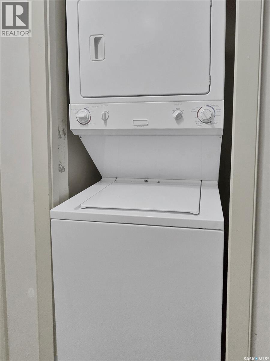48 - 1703 Patrick Crescent, Saskatoon, SK - Indoor Photo Showing Laundry Room