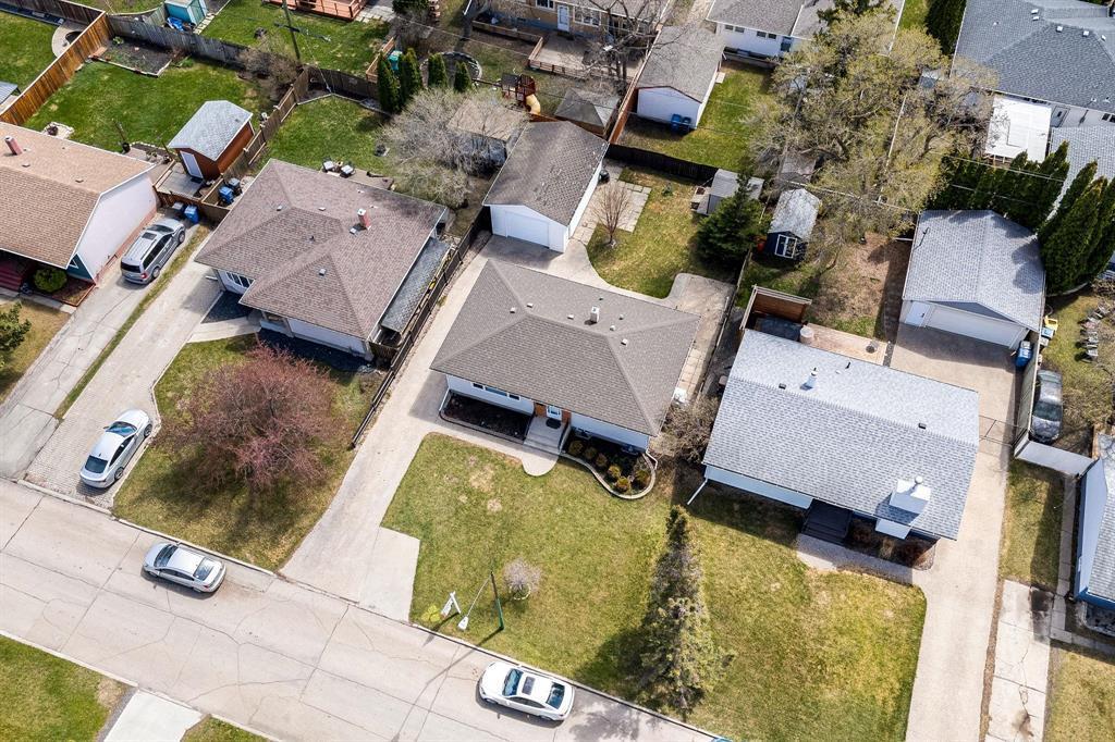 20 Barberry Road, Winnipeg, MB - Outdoor With View