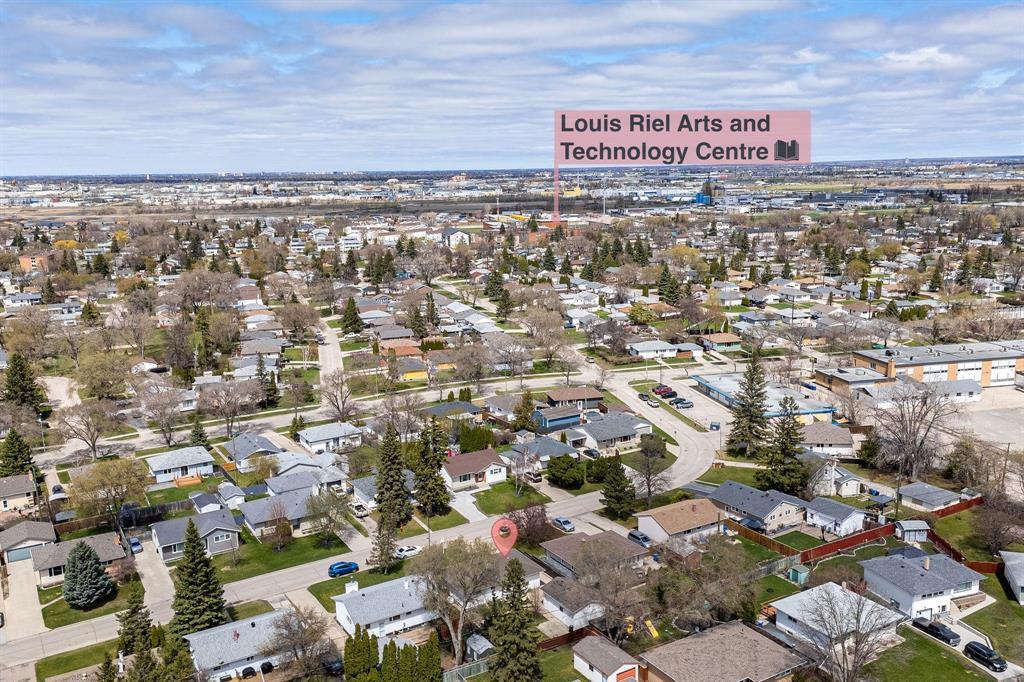 20 Barberry Road, Winnipeg, MB - Outdoor With View