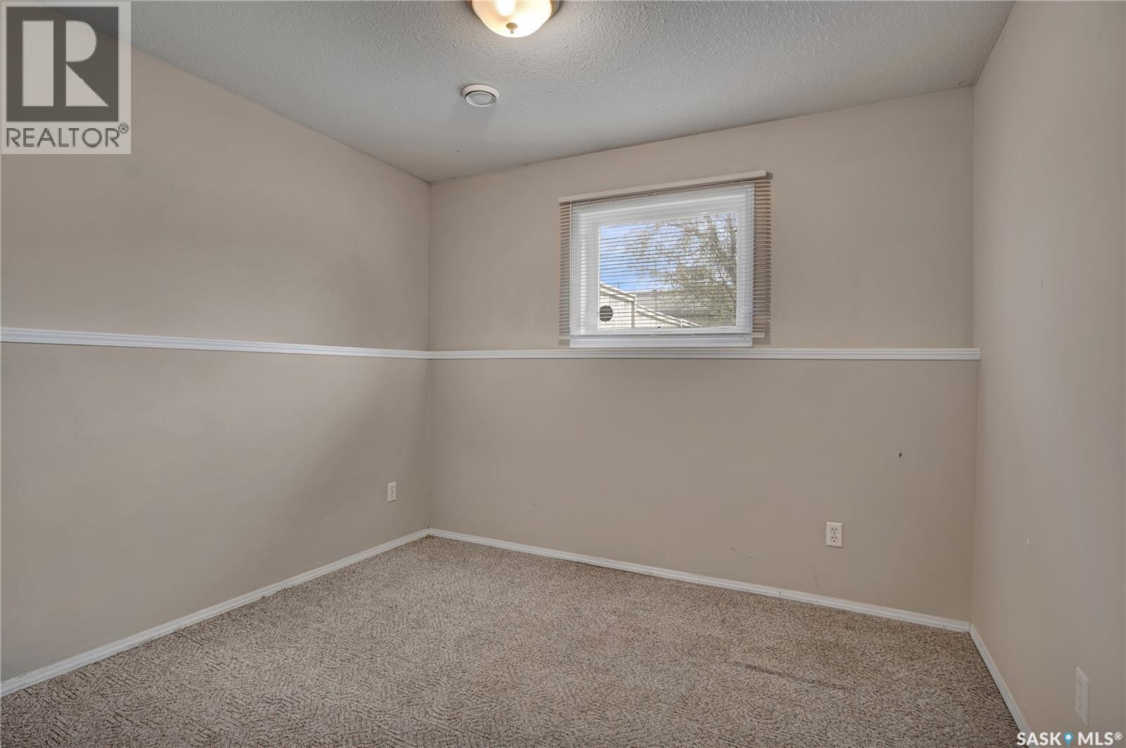 1418 B Avenue N, Saskatoon, SK - Indoor Photo Showing Other Room