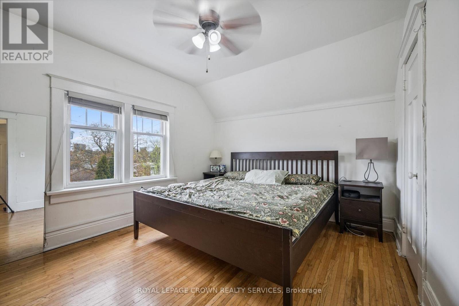 9 Spadina Road E, Kitchener, ON - Indoor Photo Showing Bedroom