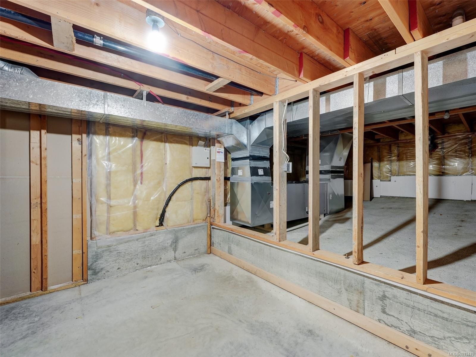 1537 Eric Rd, Saanich, BC