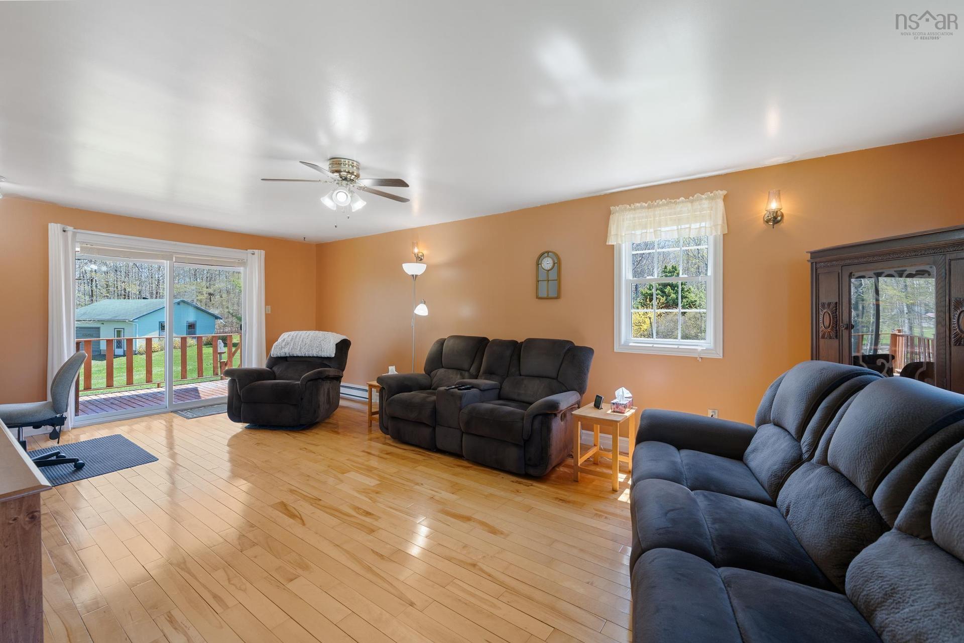 2096 North Range Crossroad, South Range, NS
