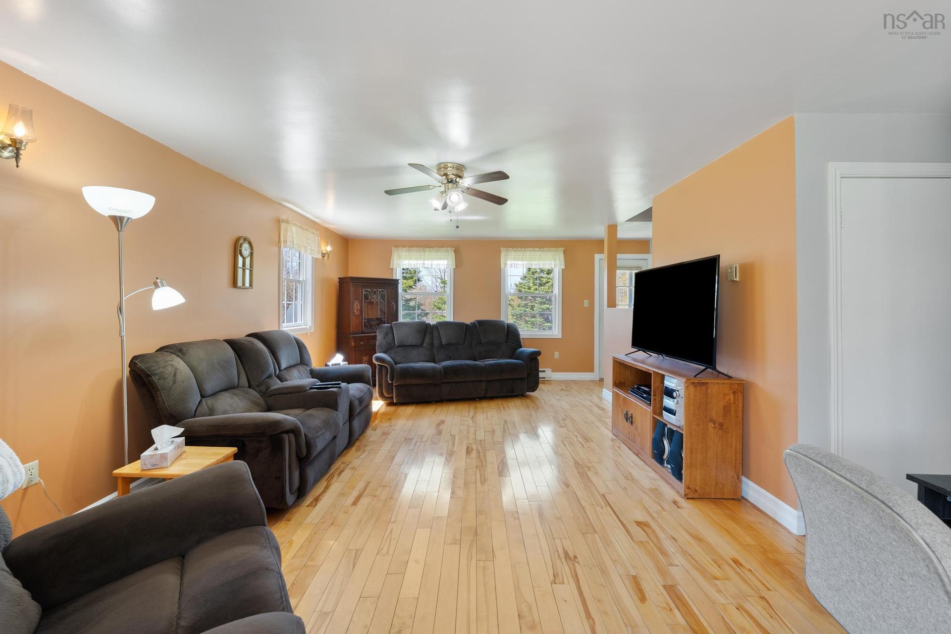 2096 North Range Crossroad, South Range, NS