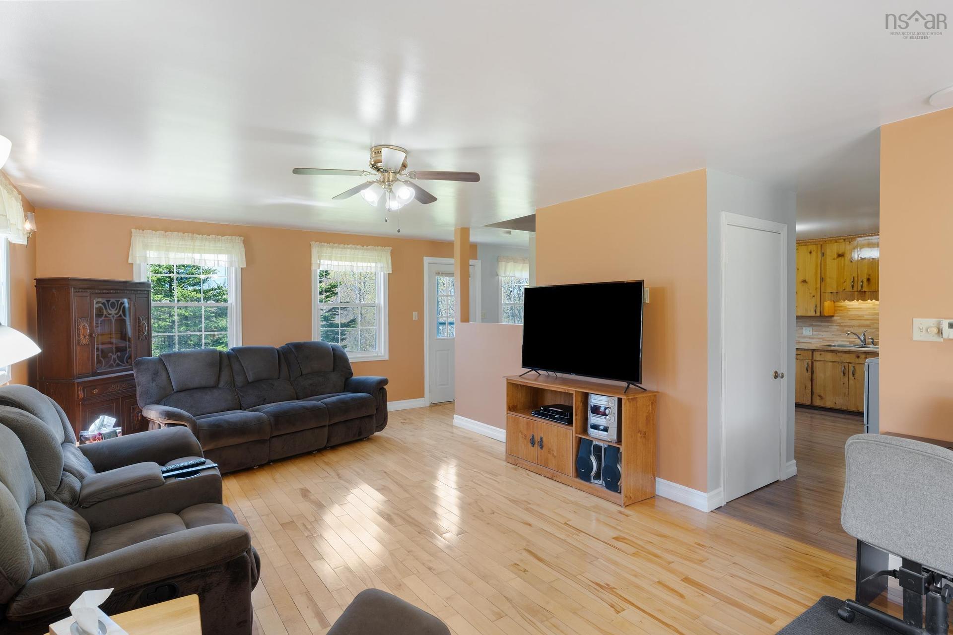2096 North Range Crossroad, South Range, NS