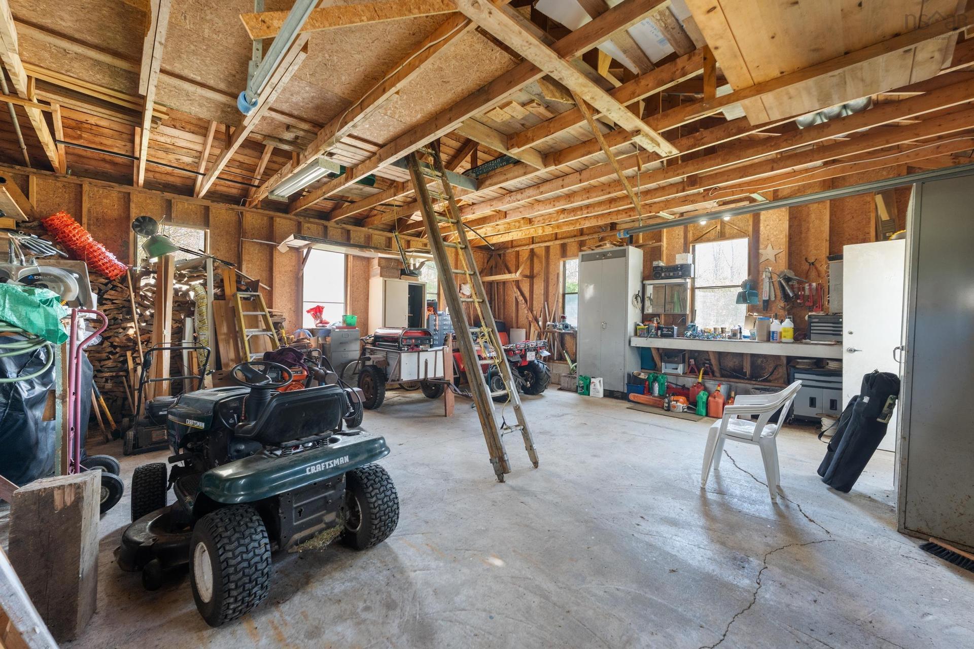 2096 North Range Crossroad, South Range, NS