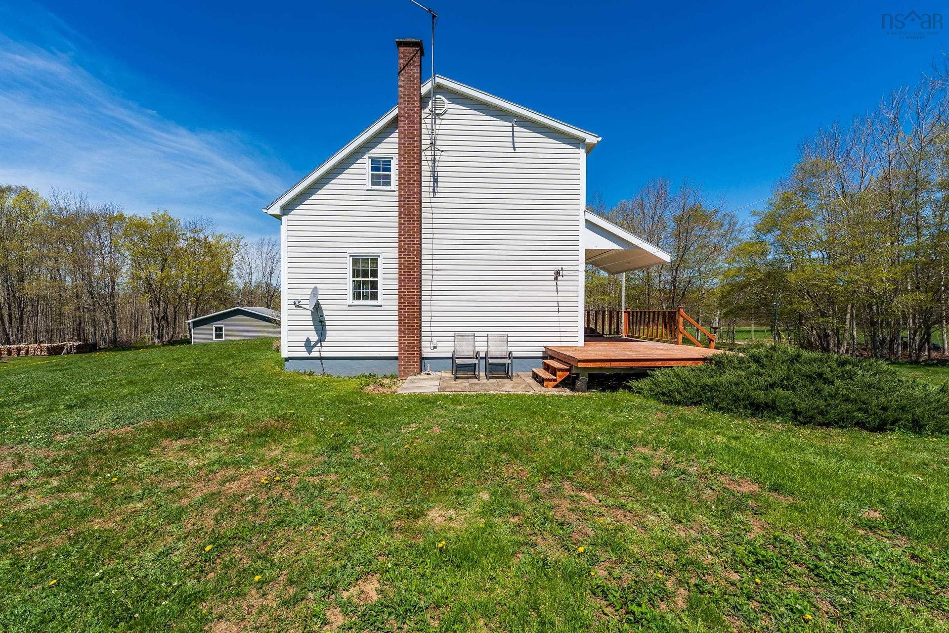 2096 North Range Crossroad, South Range, NS