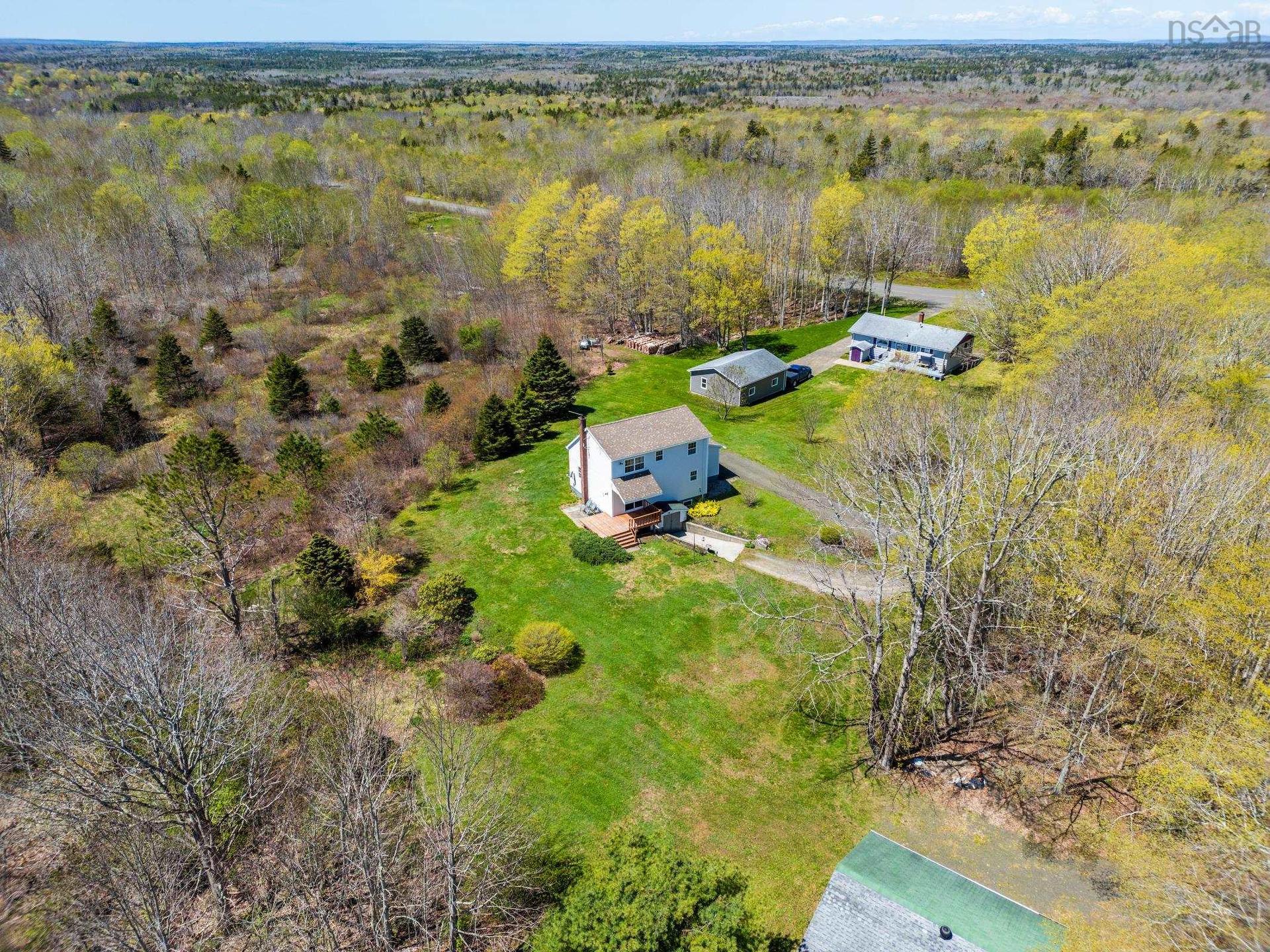 2096 North Range Crossroad, South Range, NS