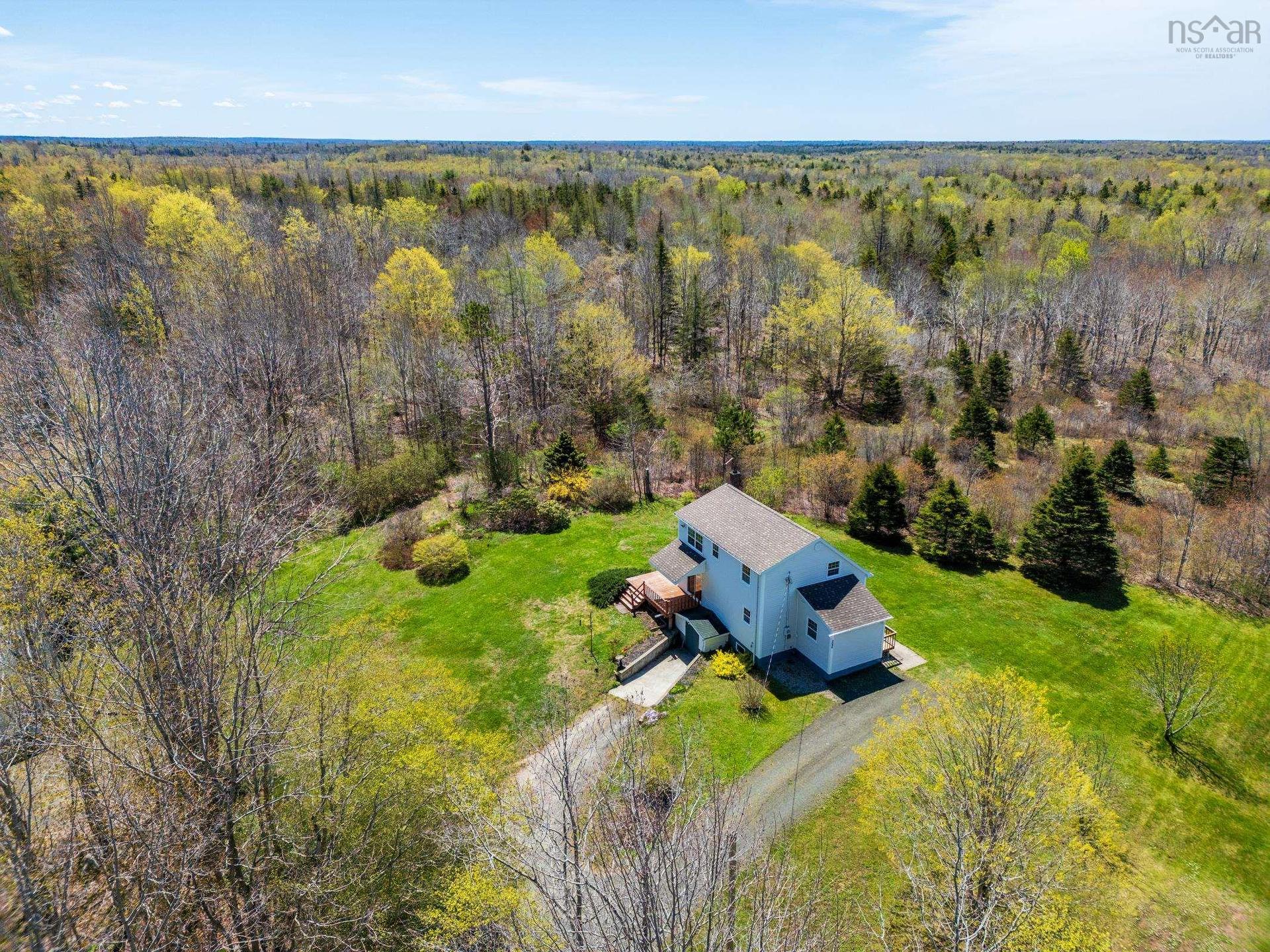 2096 North Range Crossroad, South Range, NS