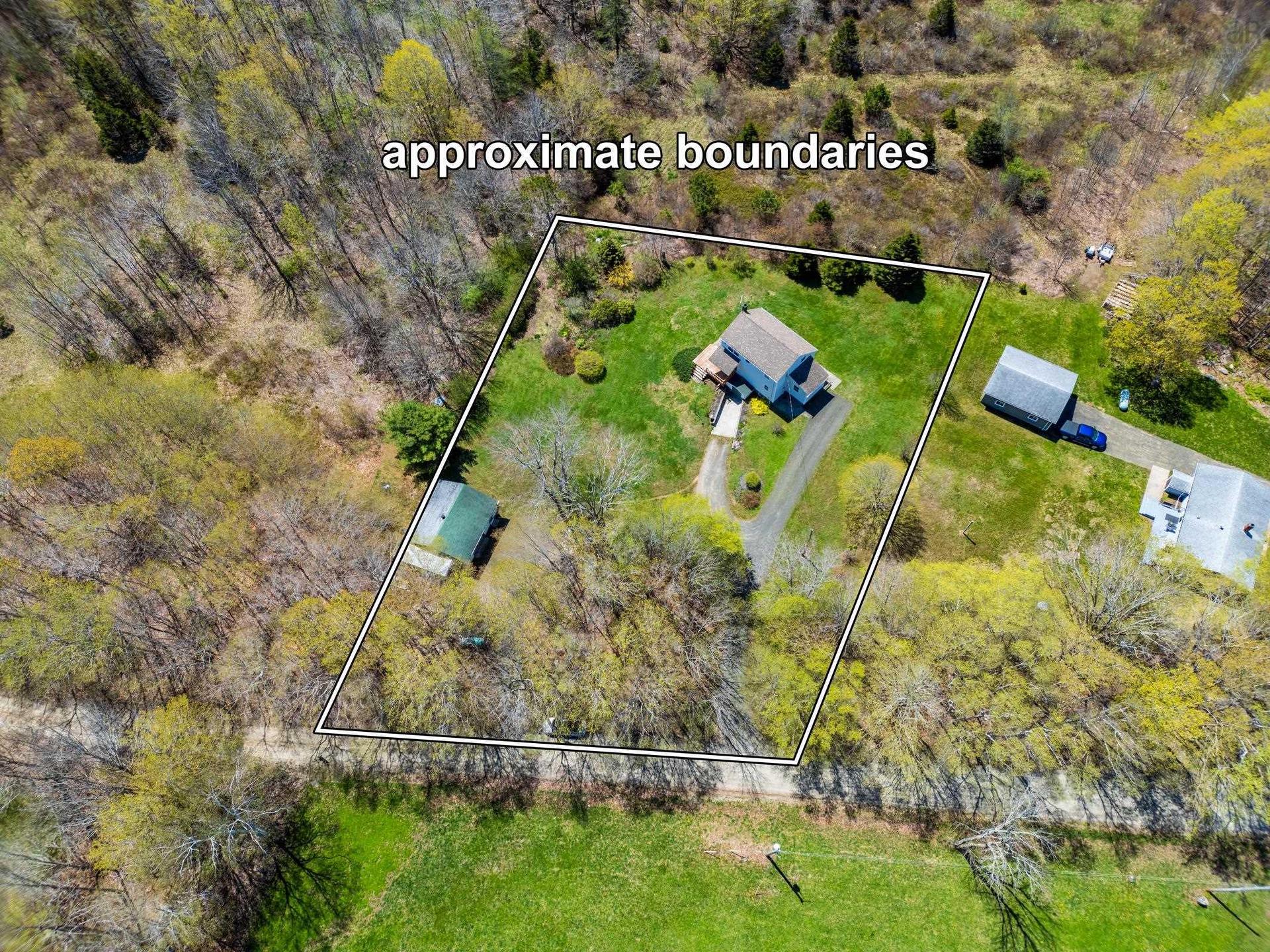 2096 North Range Crossroad, South Range, NS