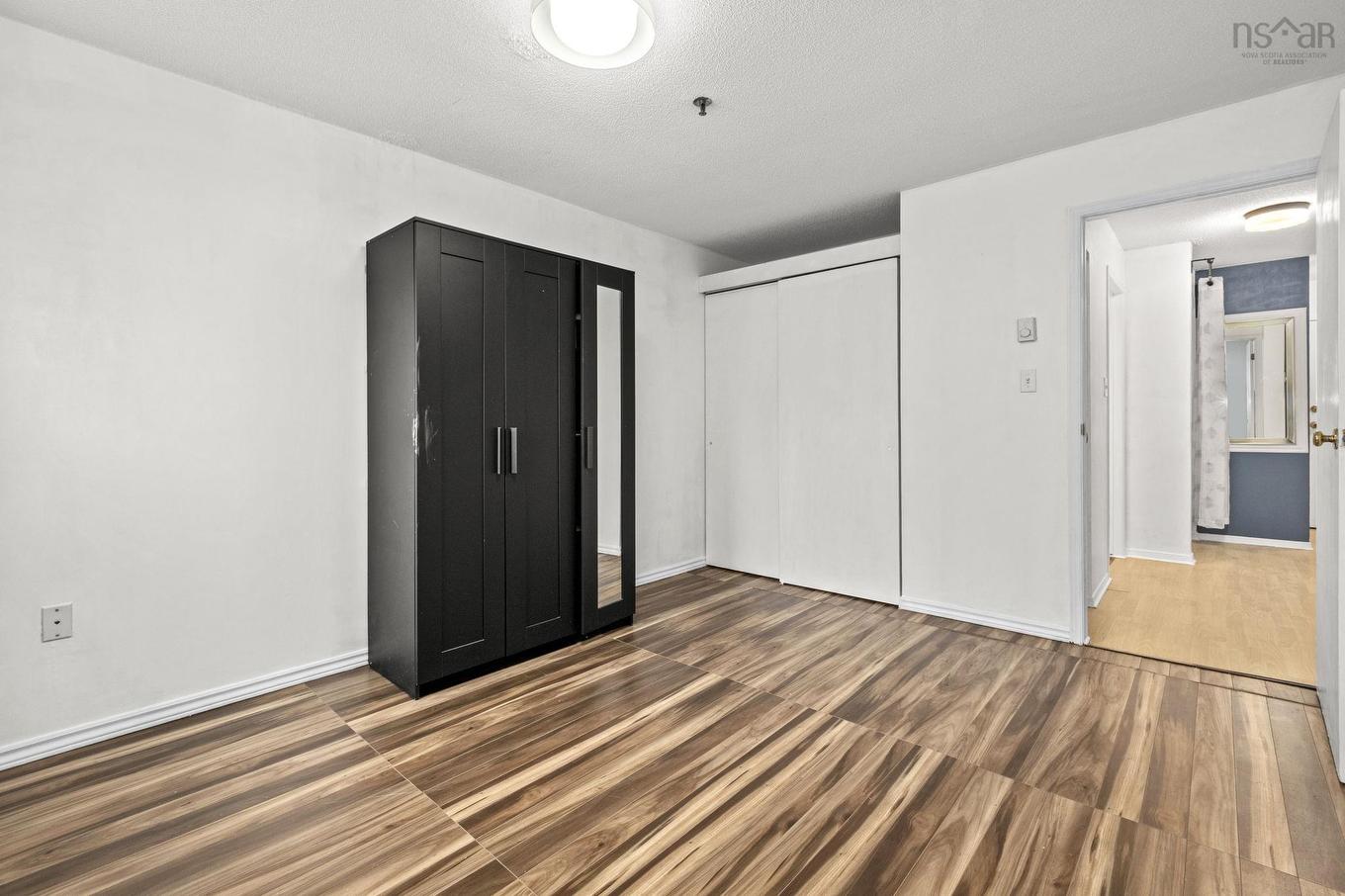 210 3600 John Par Drive, Halifax, NS