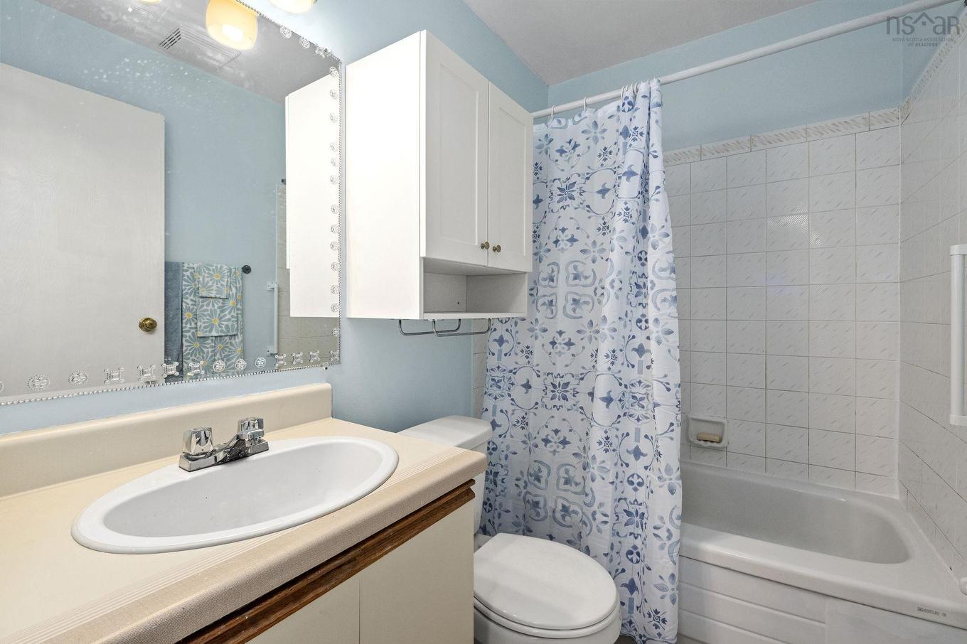 210 3600 John Par Drive, Halifax, NS