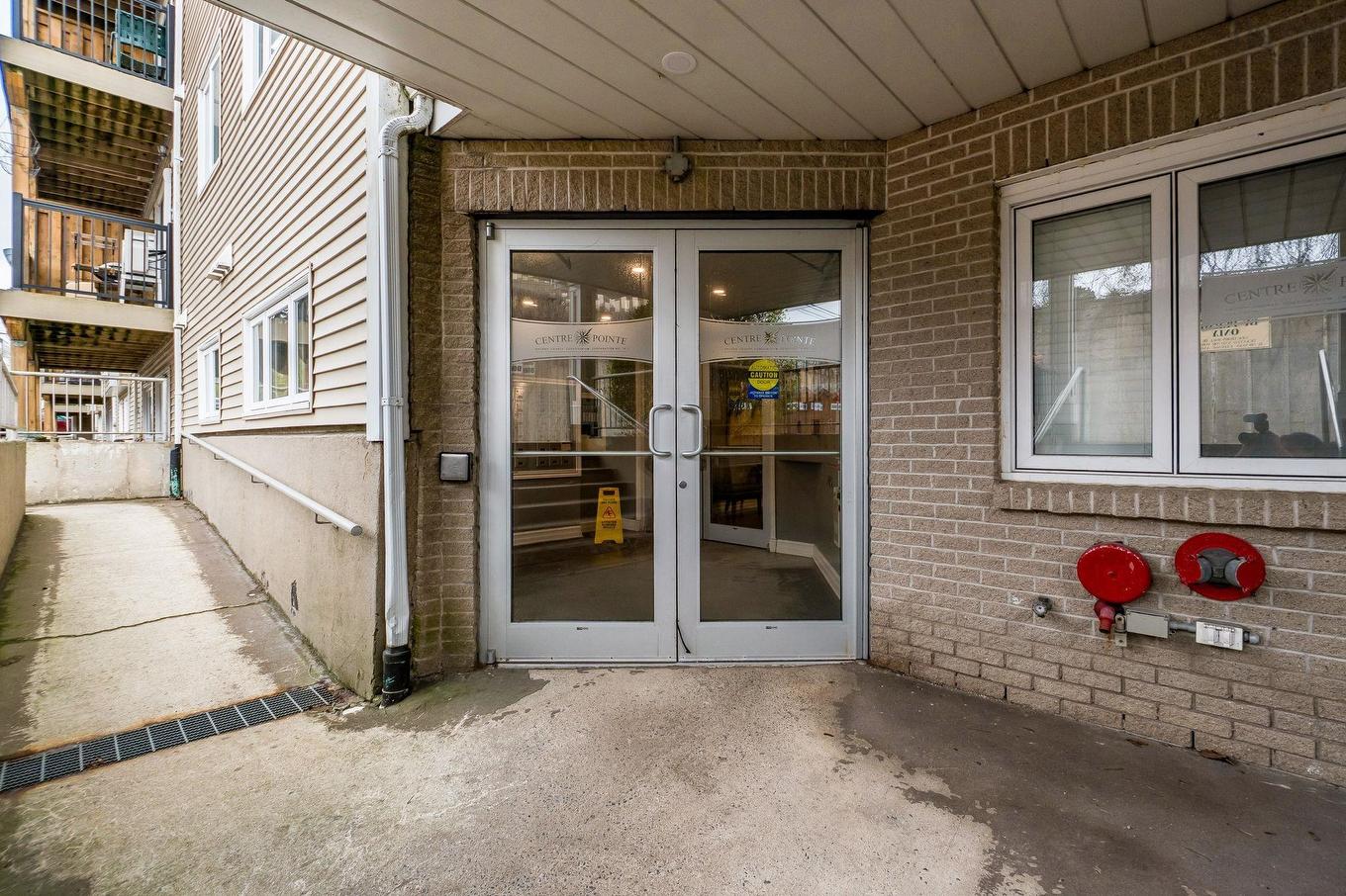 210 3600 John Par Drive, Halifax, NS