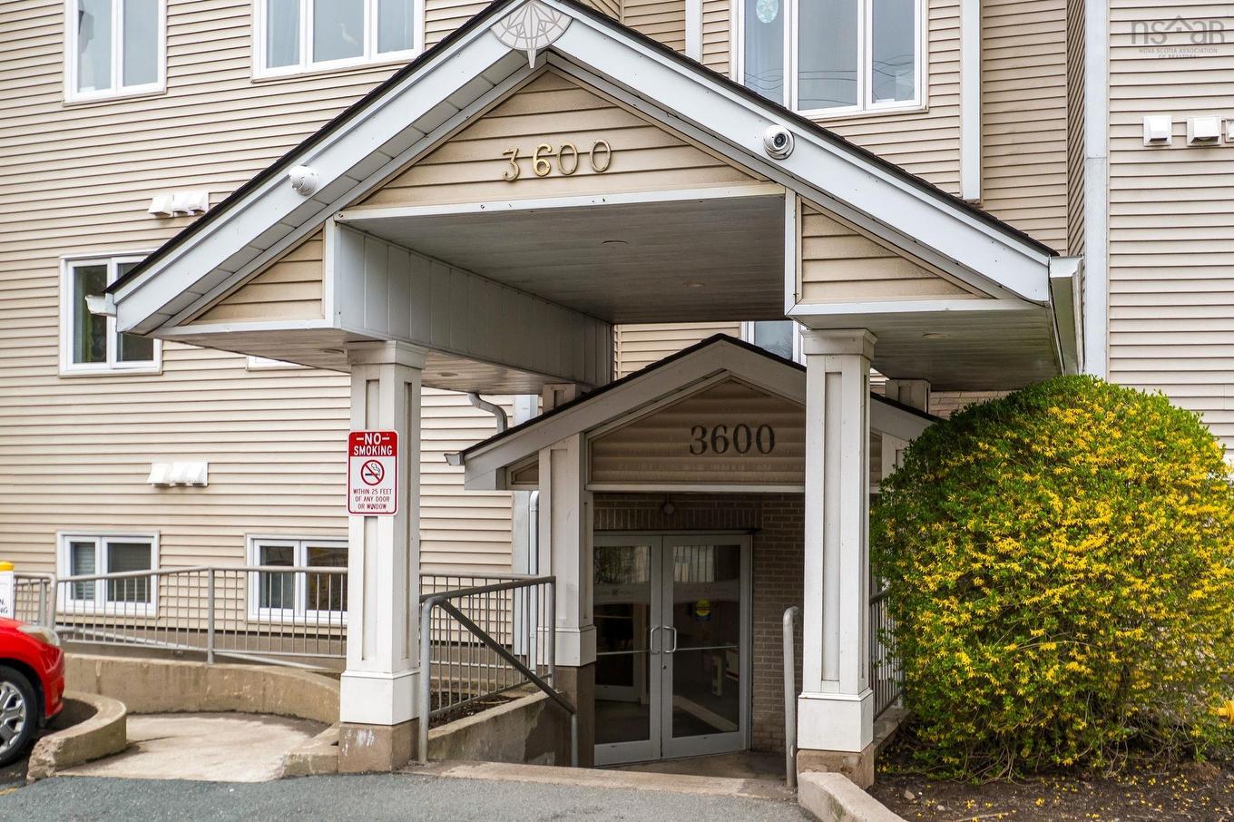 210 3600 John Par Drive, Halifax, NS