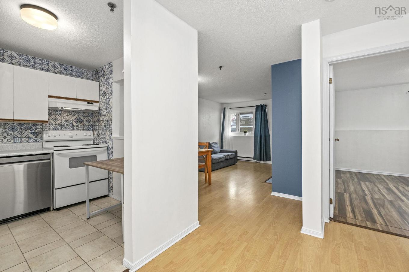 210 3600 John Par Drive, Halifax, NS