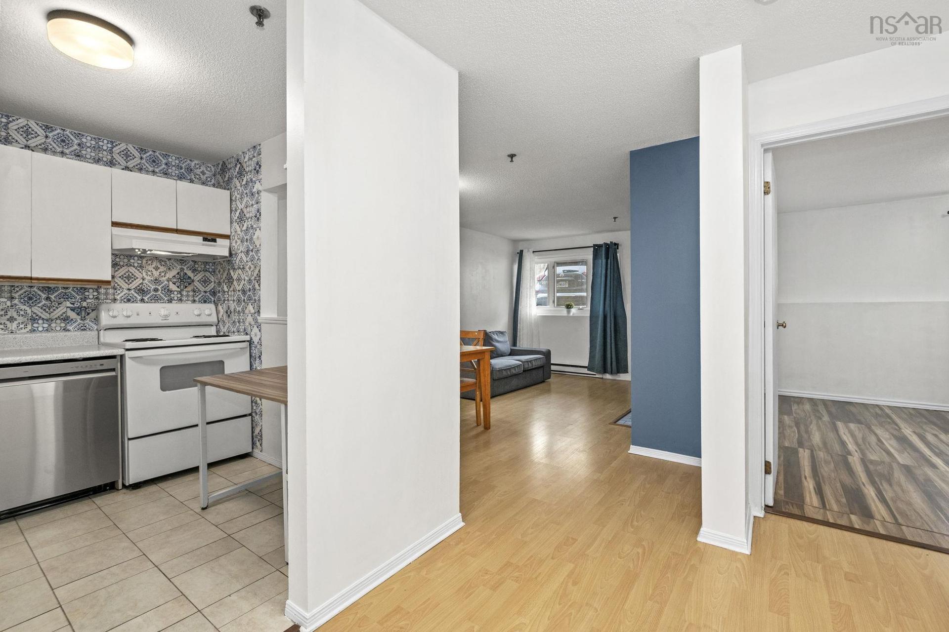 210 3600 John Par Drive, Halifax, NS