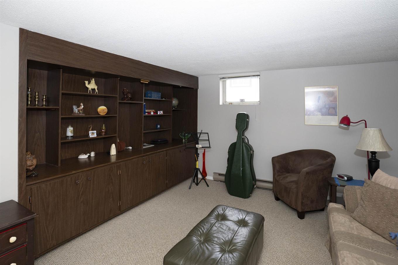 237 Windemere Avenue S, Thunder Bay, ON - Indoor Photo Showing Other Room