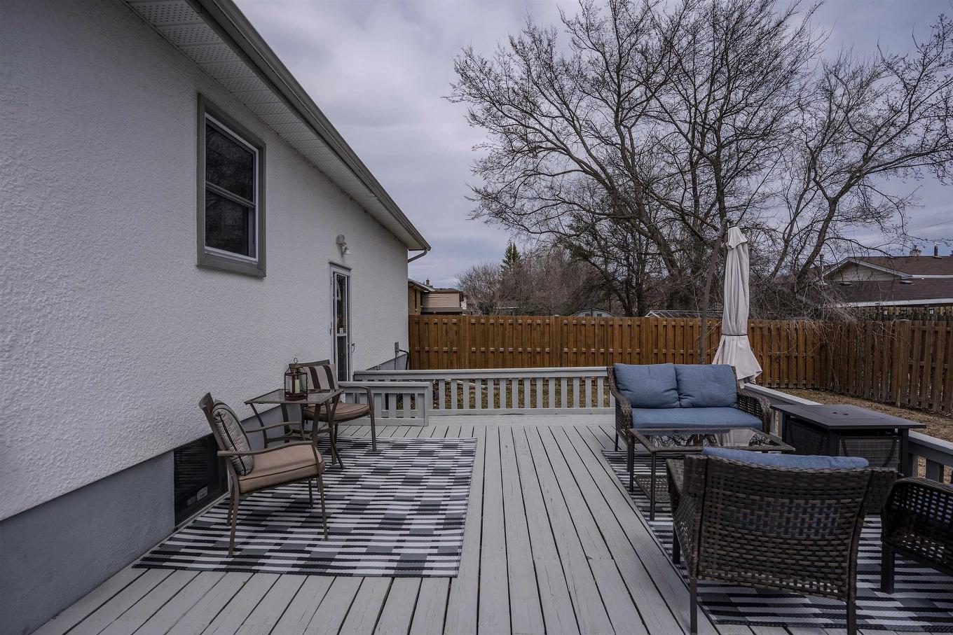 237 Windemere Avenue S, Thunder Bay, ON - Outdoor With Deck Patio Veranda With Exterior